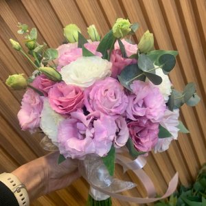 זר כלה ורוד גוונים